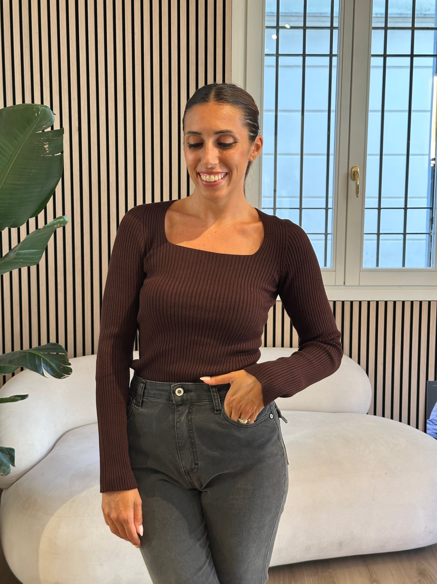 Maglia scollo quadro