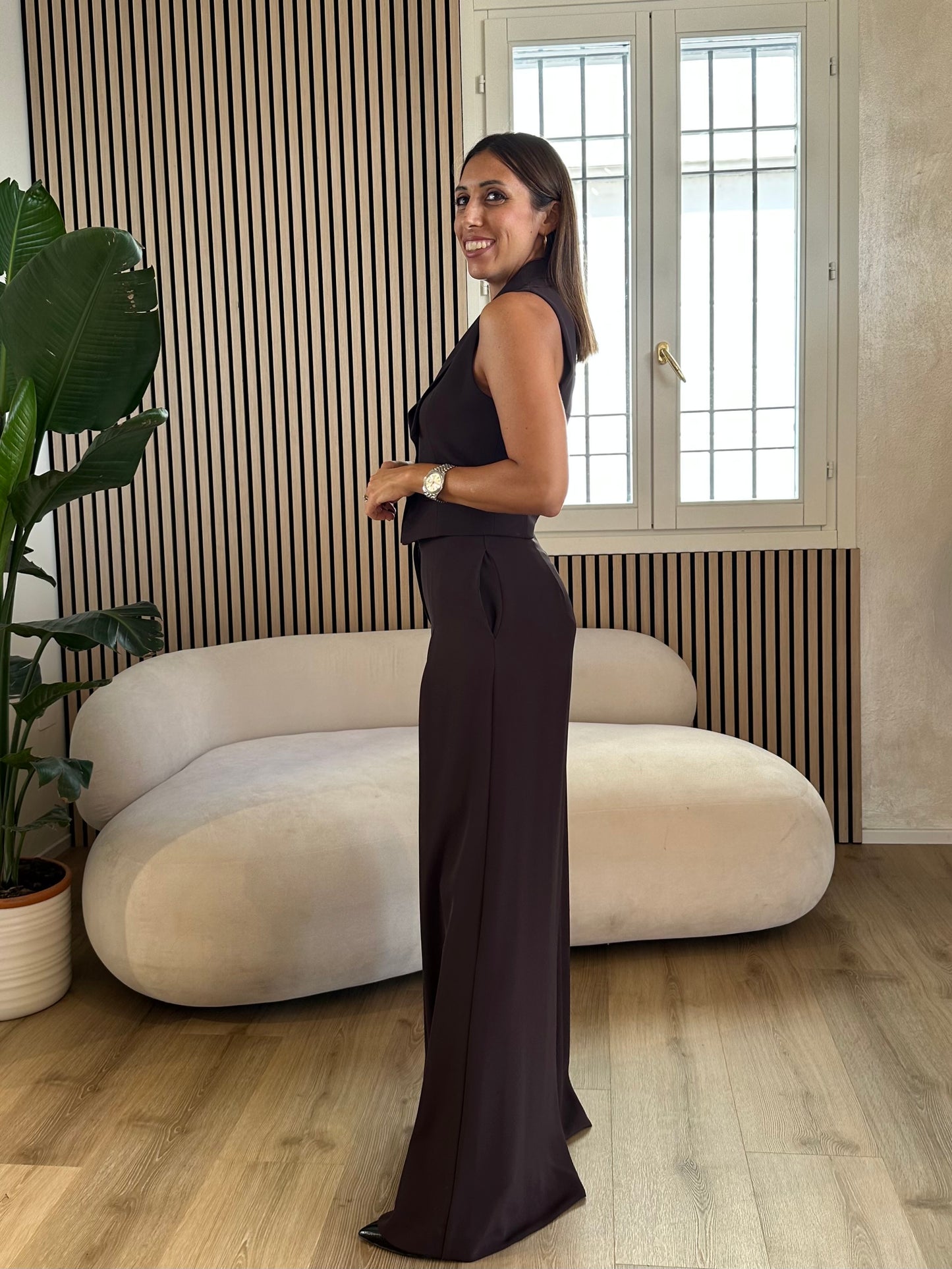 Pantalone moro a palazzo con cinturina oro