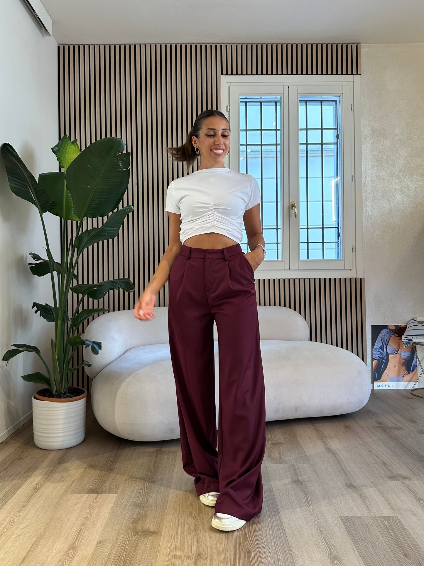 Pantalone over in twill con pences e elastico