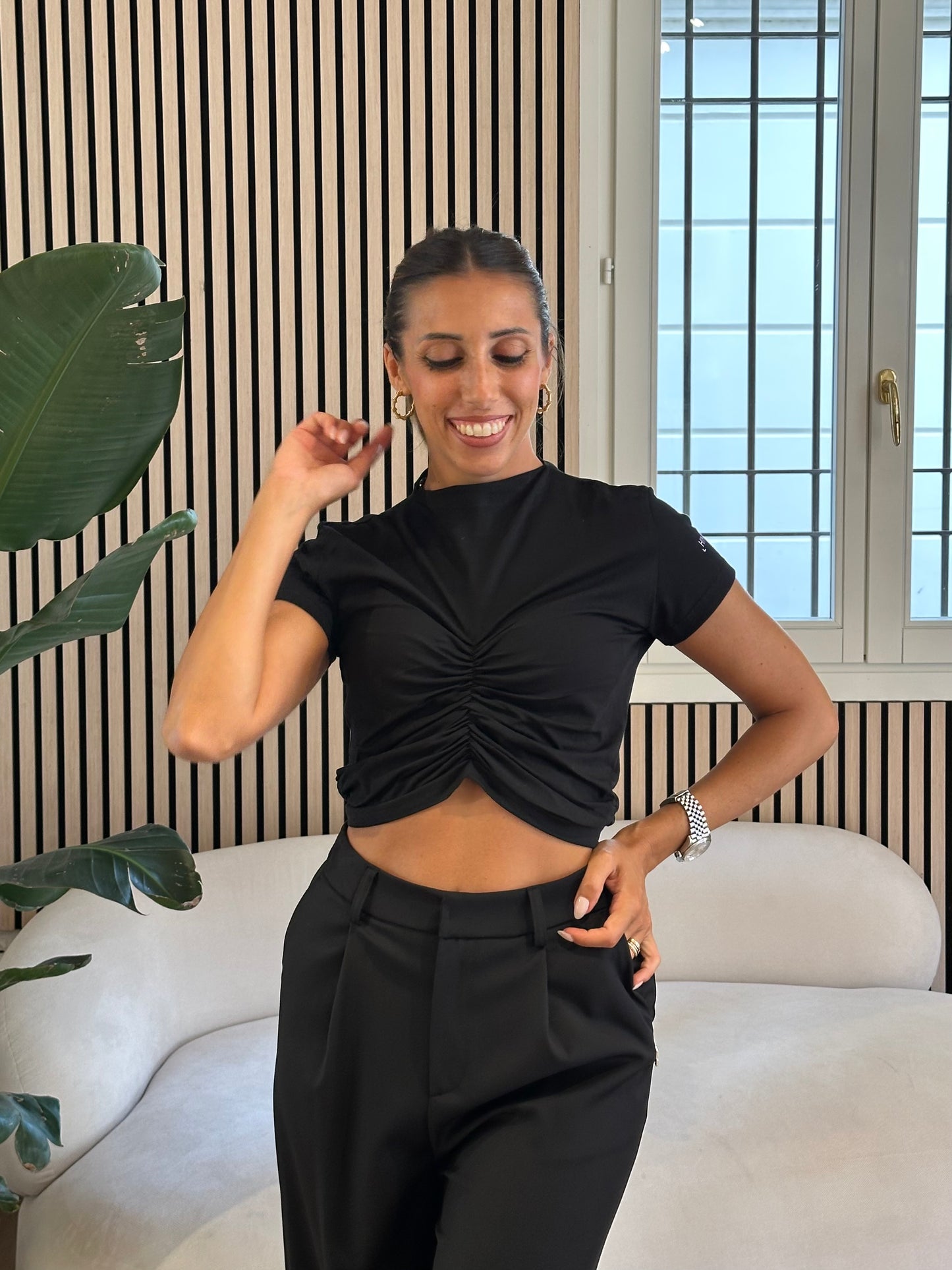 T-shirt crop con bielastico arricciatura