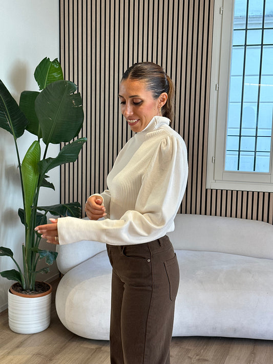 Maglioncino lupetto manica a sbuffo