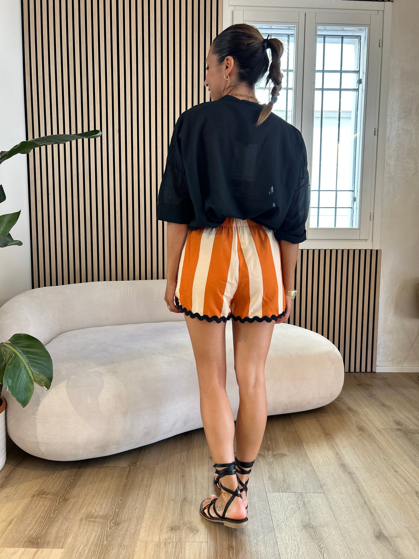 Shorts riga arancio
