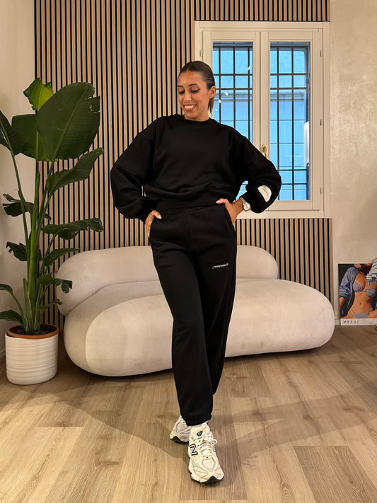 Pantalone basico con elastico al fondo