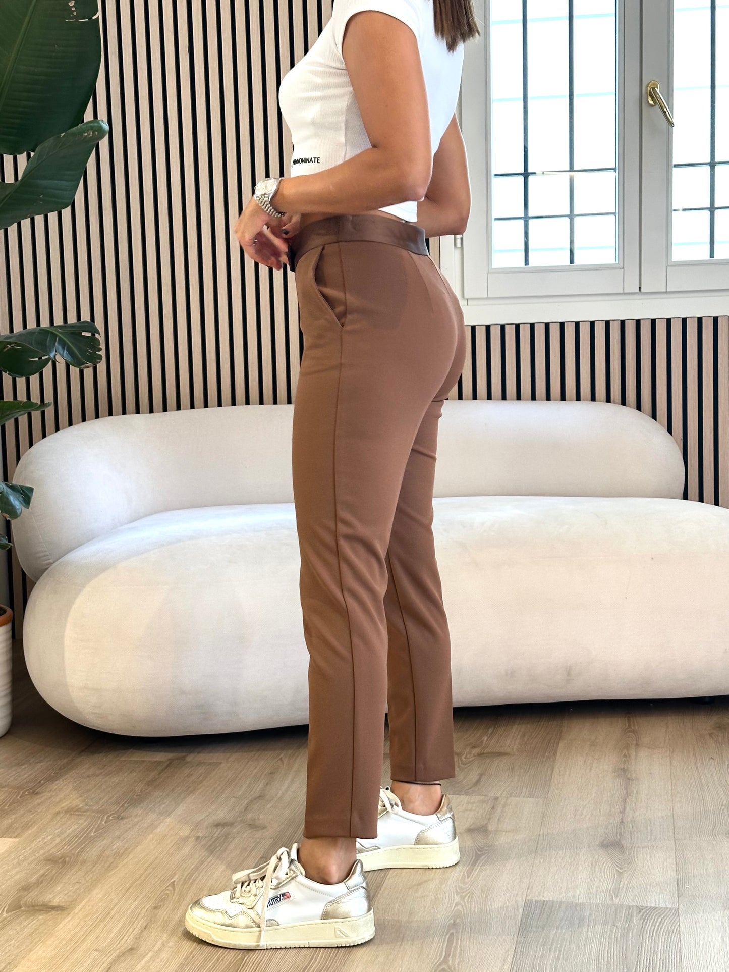 Pantalone sigaretta castagna