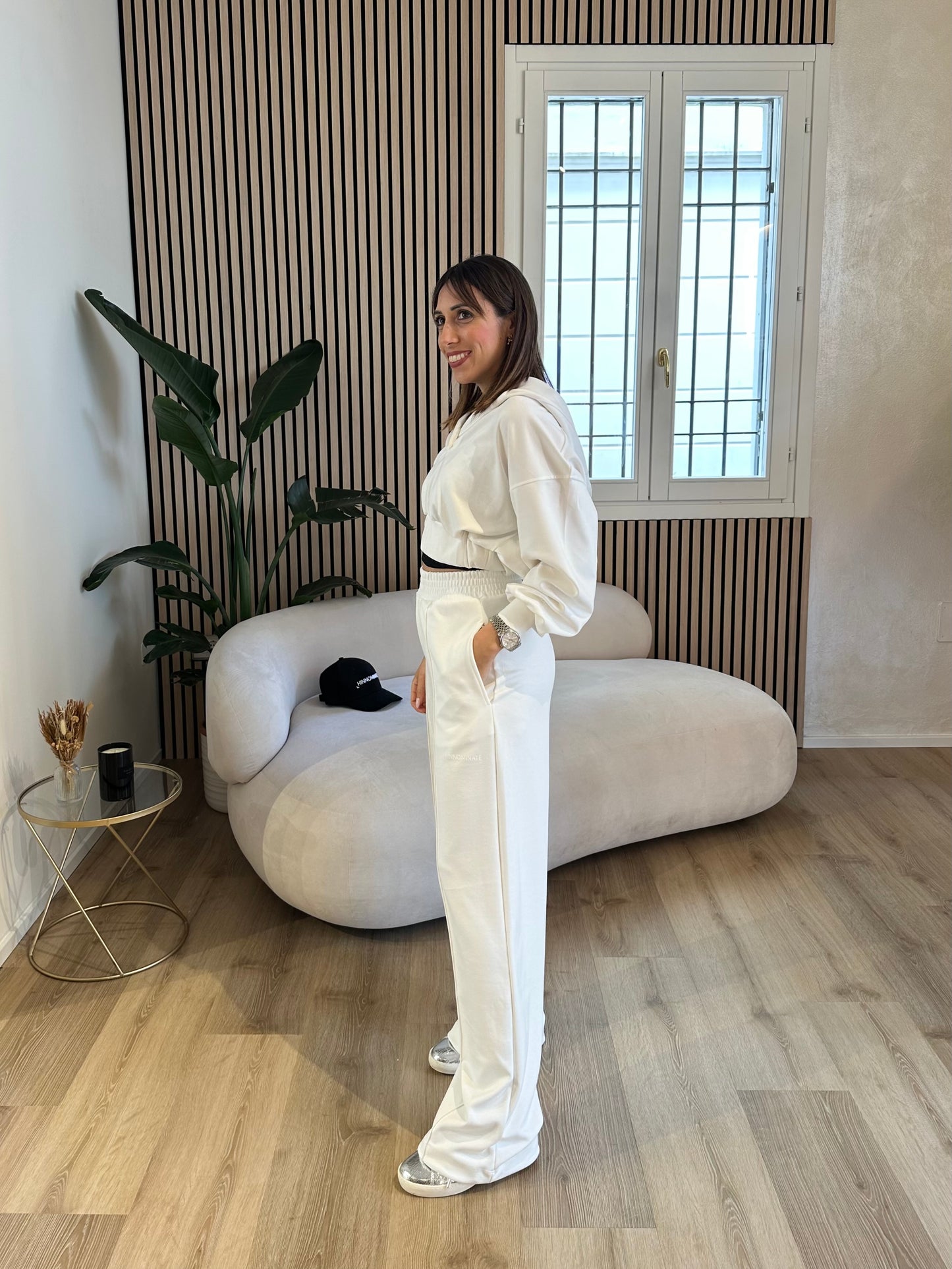 Pantalone vita alta in modal con nervature