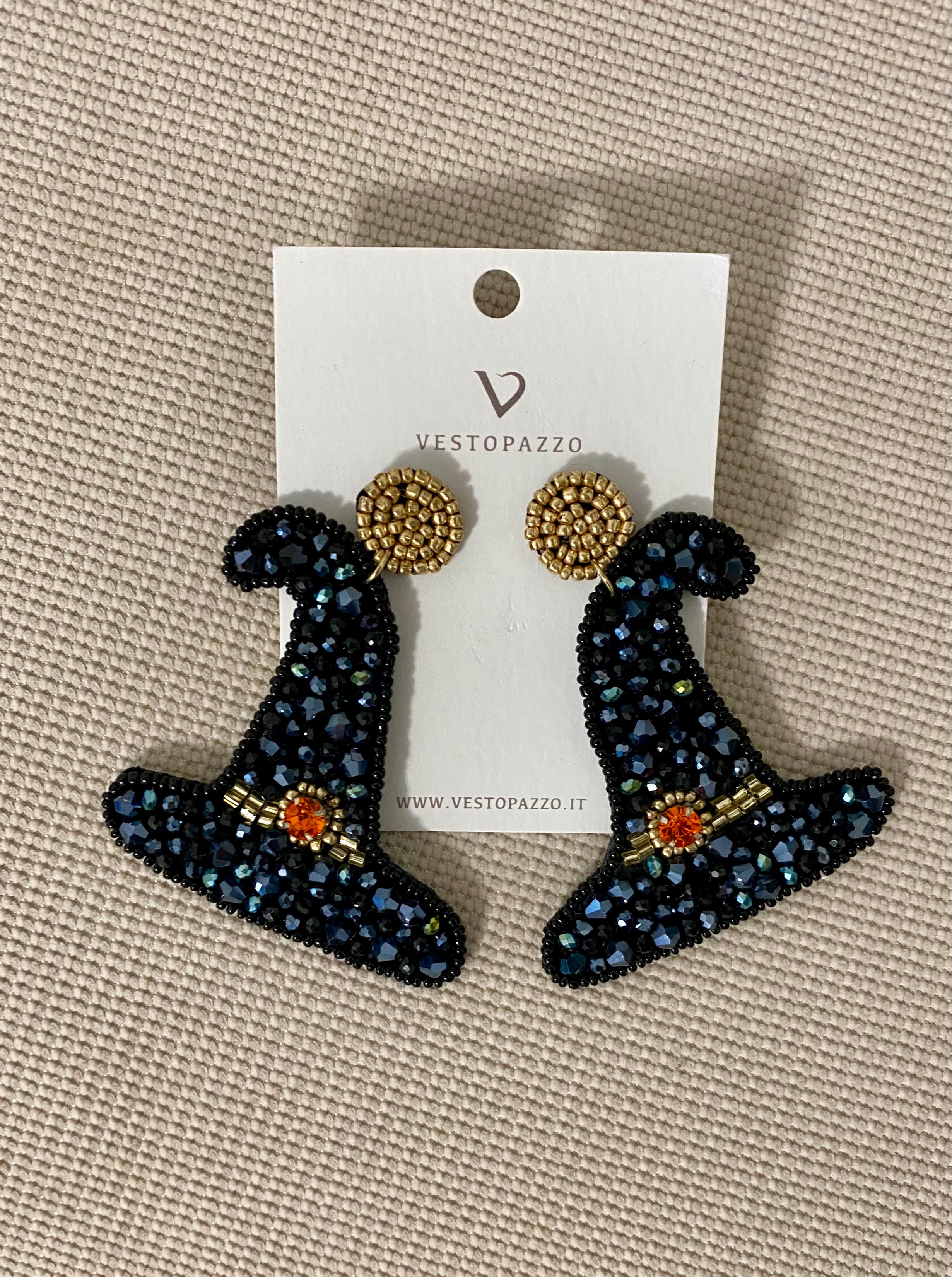 Orecchini a forma di cappello da strega in smalto: gioielli per le feste di Halloween - Italia Orecchini a forma di cappello da strega in smalto: gioielli per le feste di Halloween - Italia