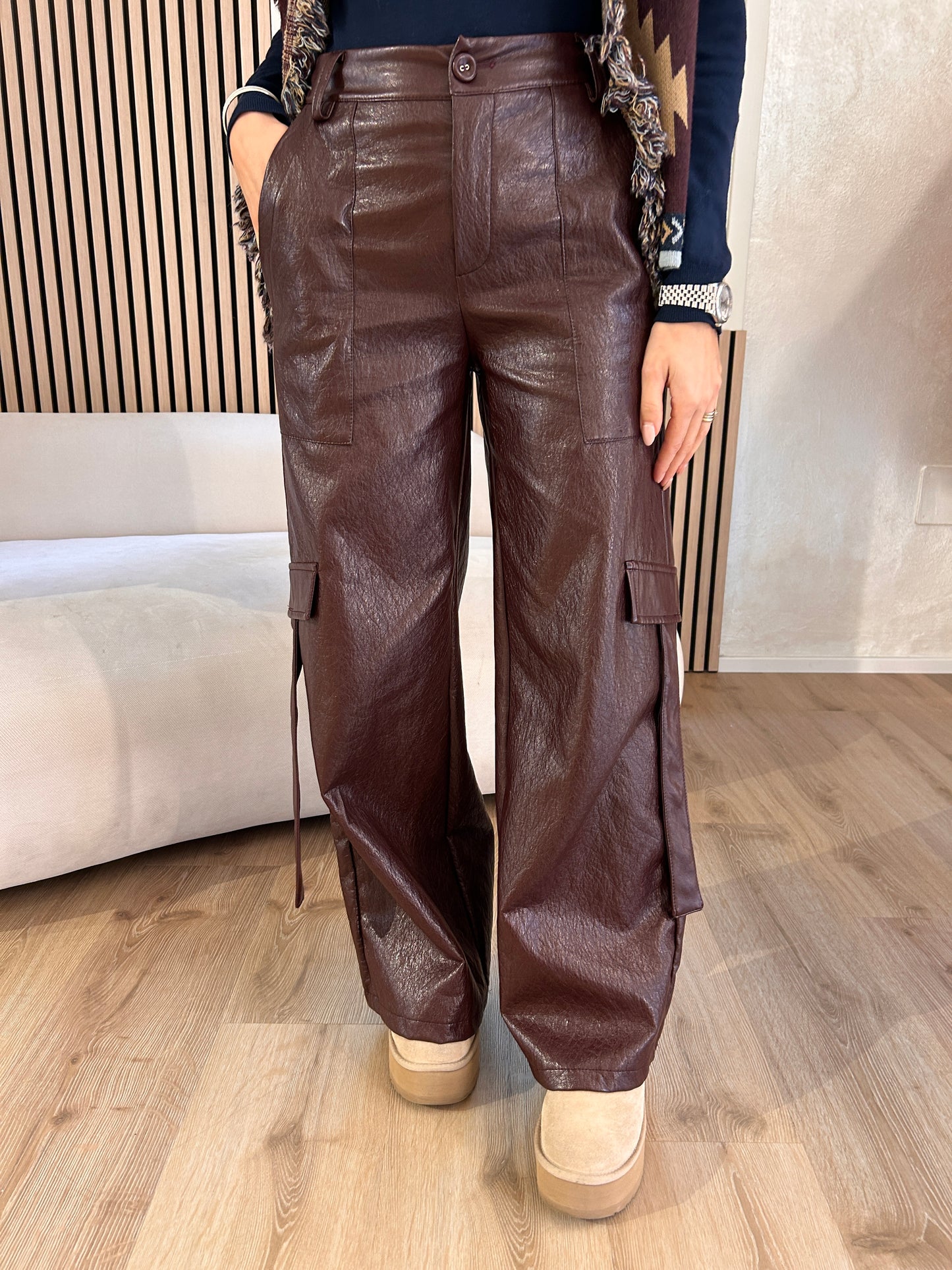 Pantalone ecopelle vino