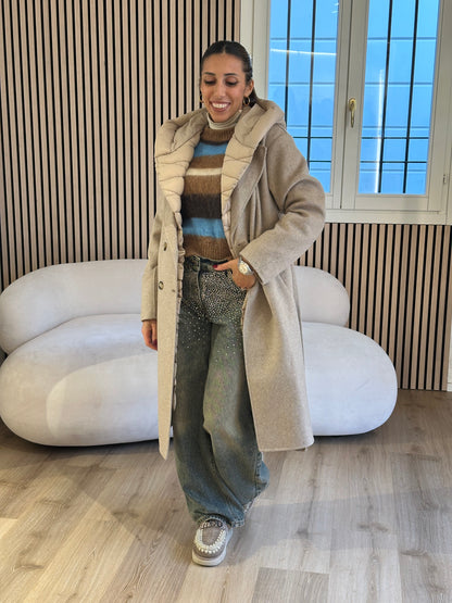 Cappotto con imbottitura e cappuccio removibile