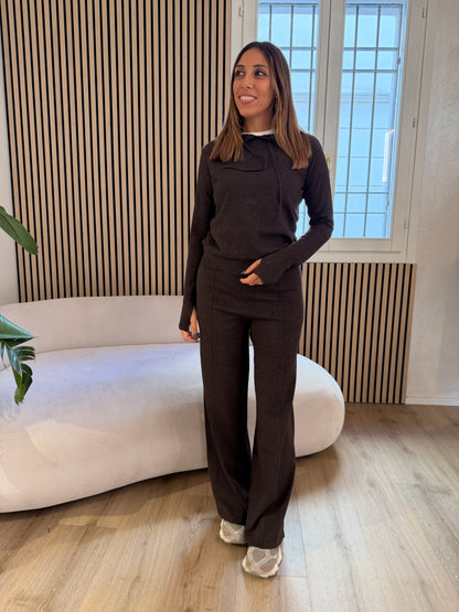 Pantalone palazzo con nervature in maglia