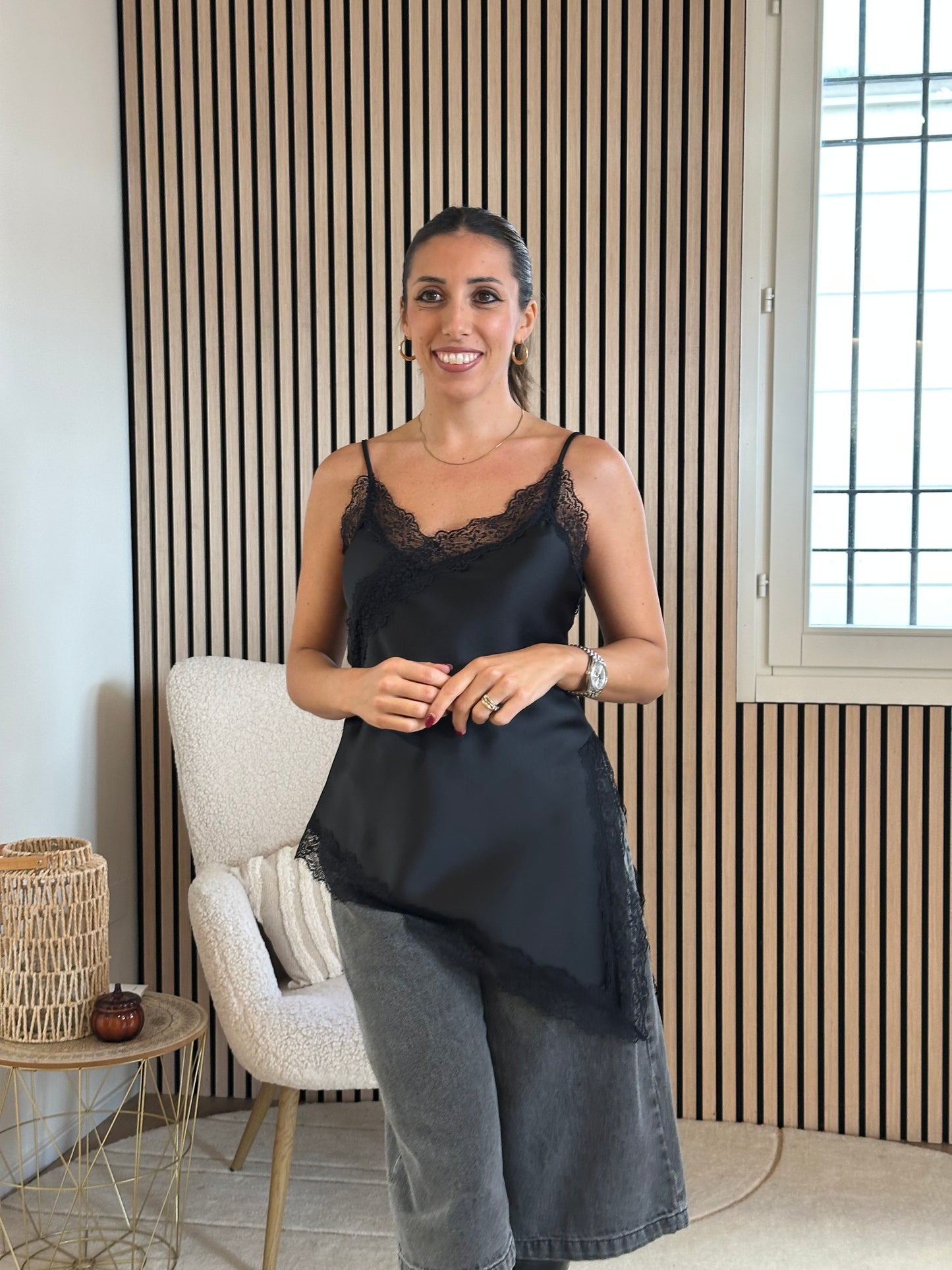 Top asimmetrico pizzo