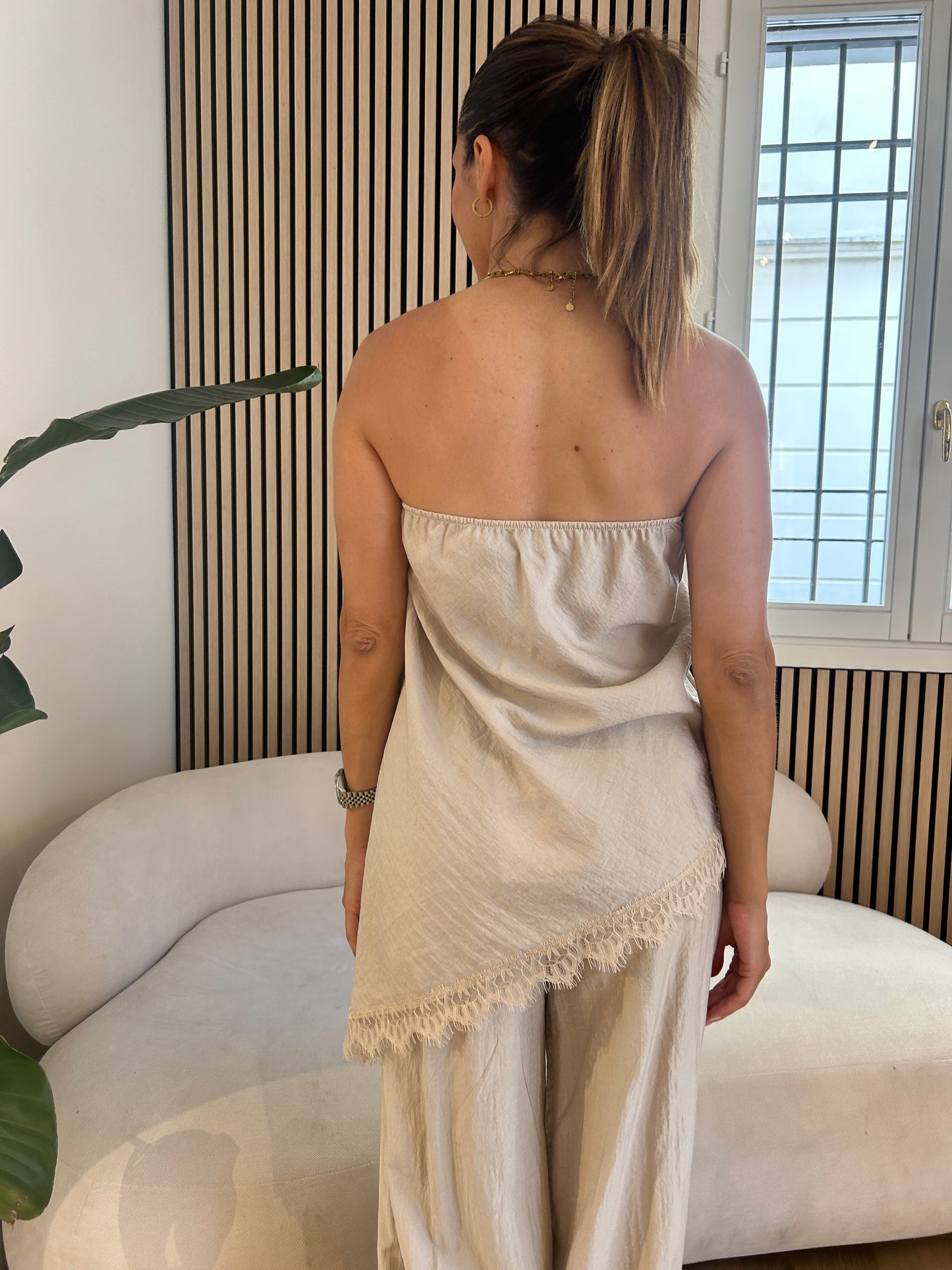 Top fascia con pizzo sabbia