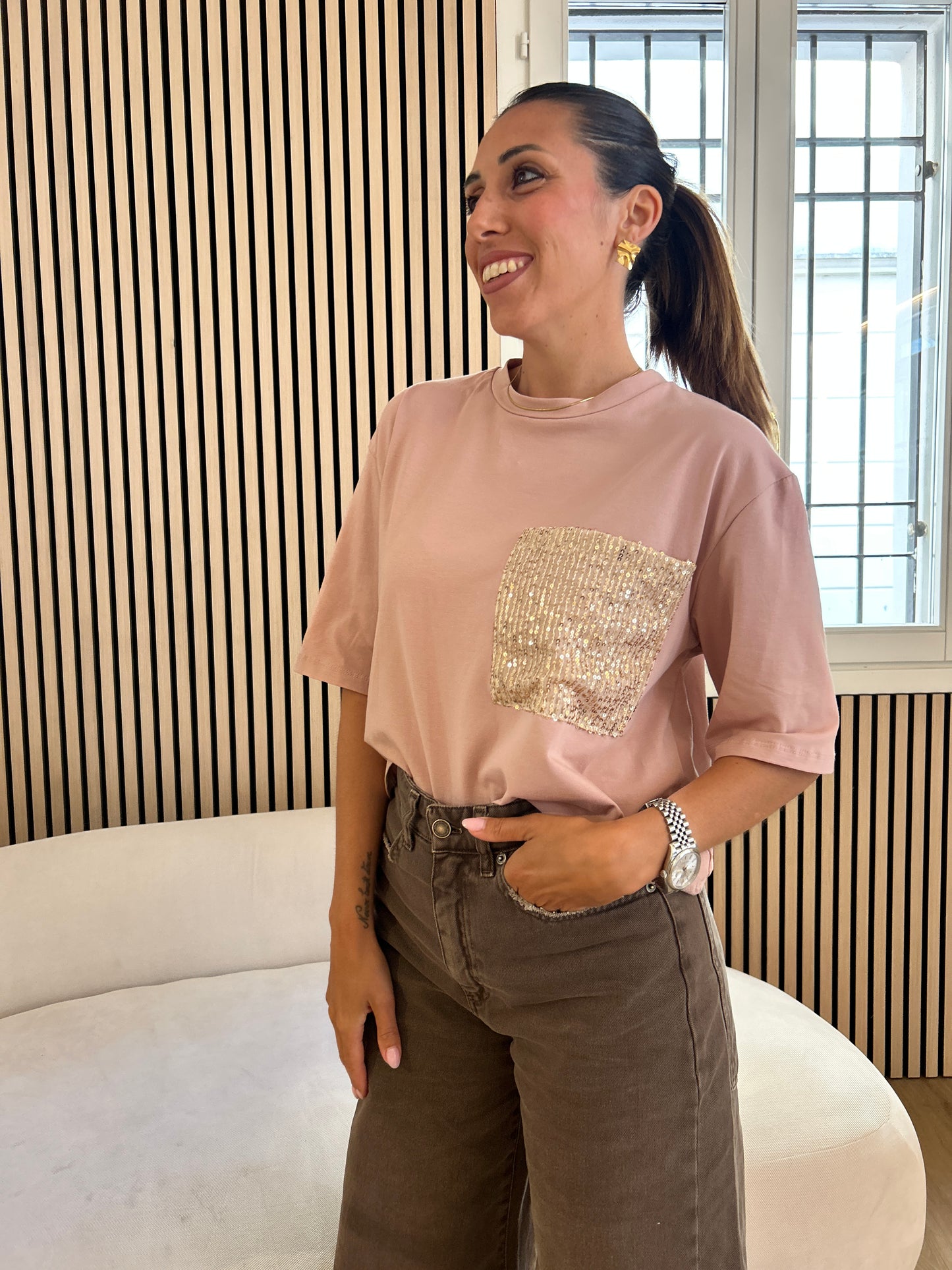 T-shirt tasca paillettes rosa