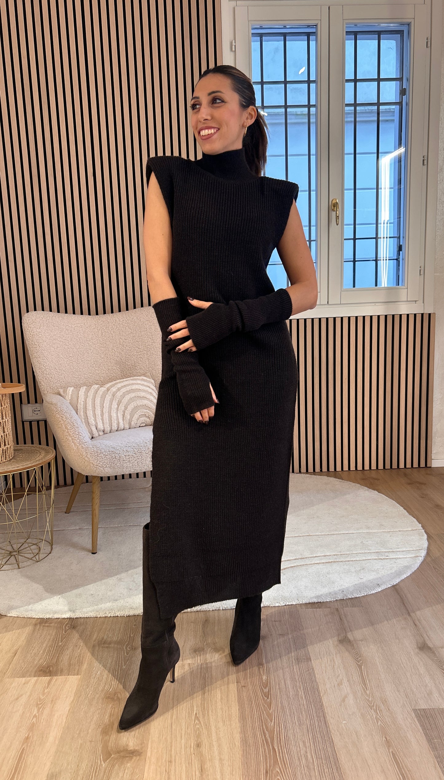 Abito manicotti misto lana moro