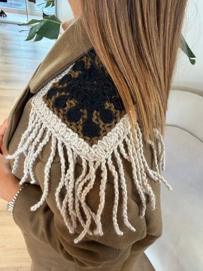 Giacca patch crochet