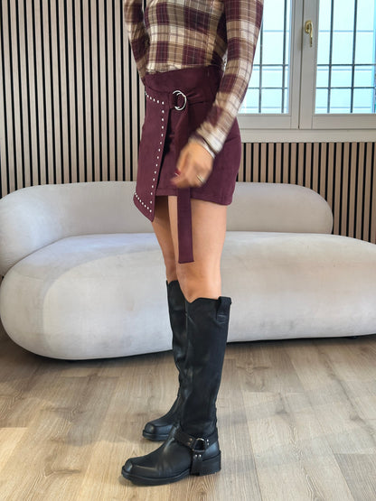 Minigonna con borchie