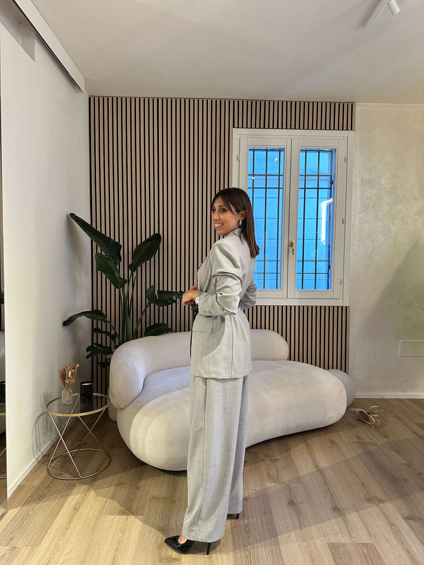 Pantalone grey con cinta