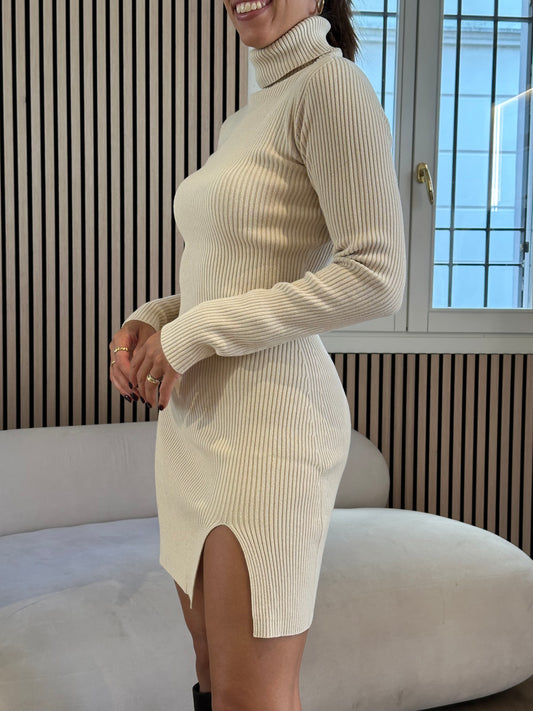 Abito dolcevita spacco