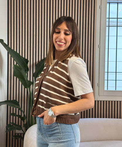 Gilet a righe con bottoni