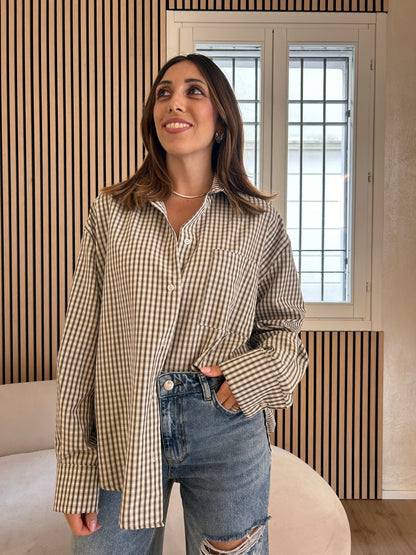 Camicia moro con ricamo rosso