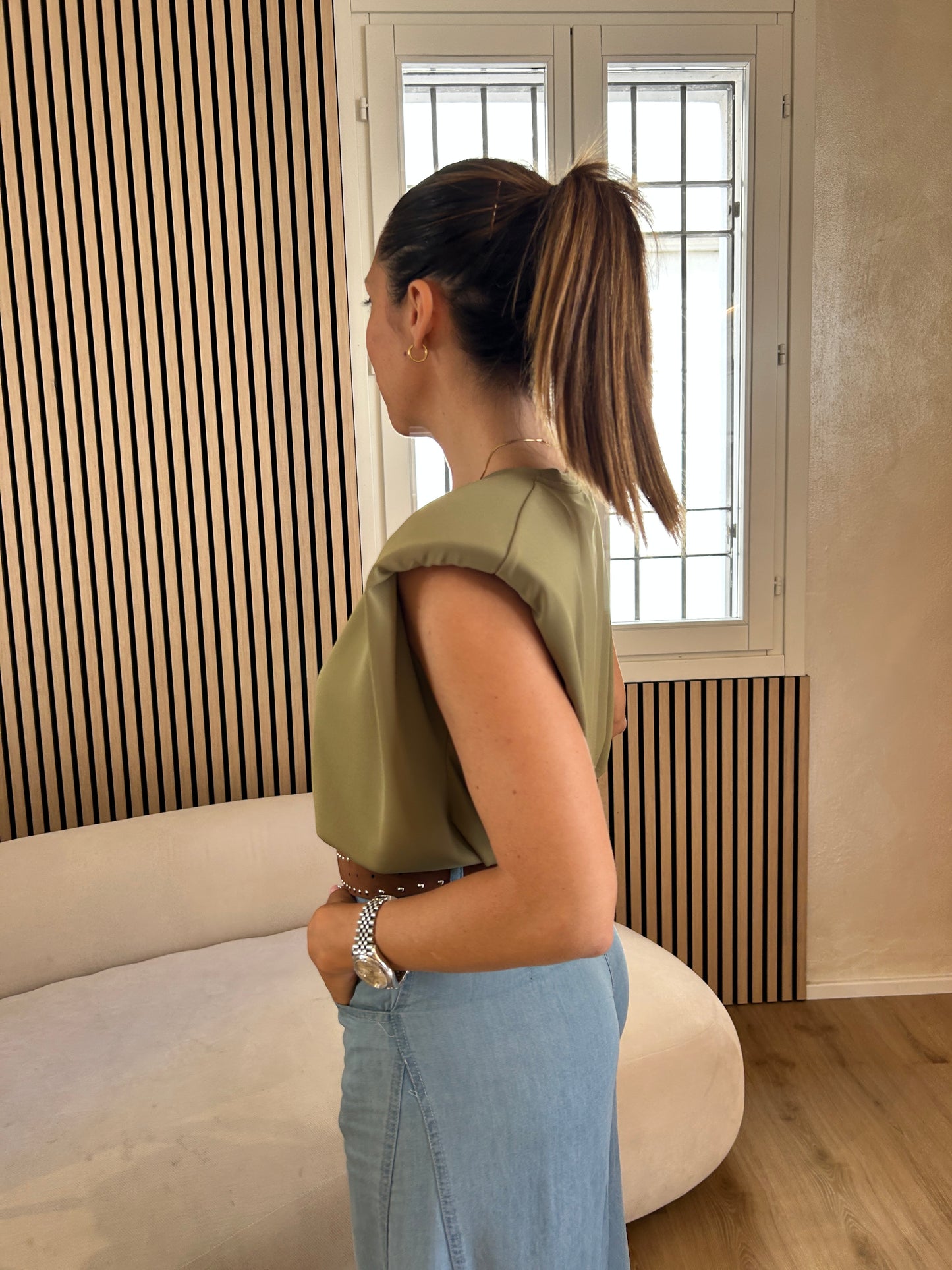 T-shirt spalline imbottite verde