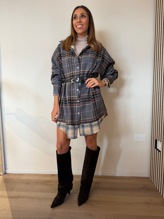 Abito doppio camicia con cintura