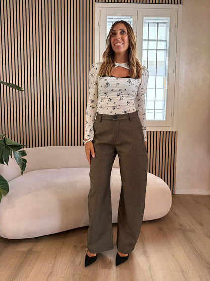Top manica lunga con dettaglio bralette in pizzo Ecru