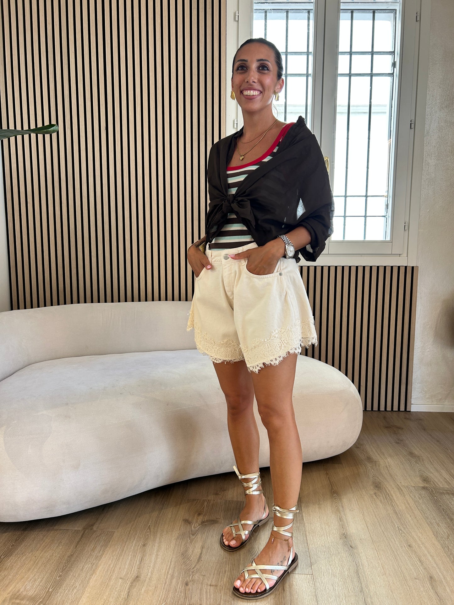 Shorts pizzo burro