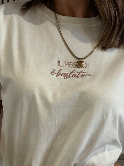 T-Shirt white frase ricamata