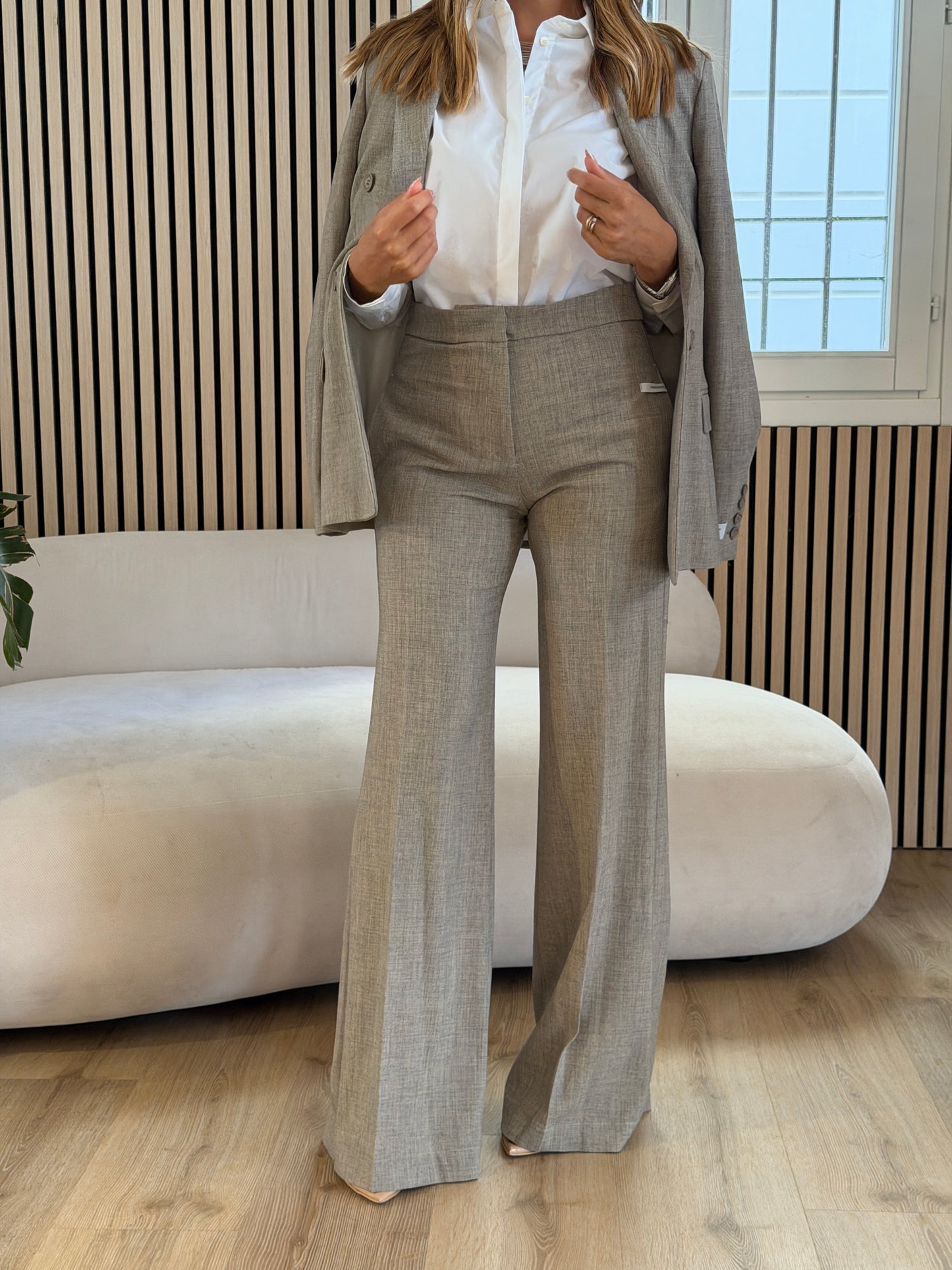 Pantalone beige flare in poliviscosa