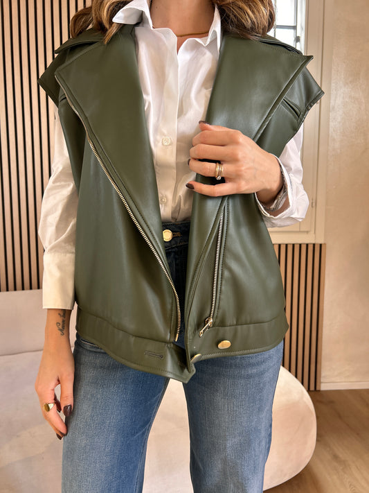 Gilet ecopelle over verde