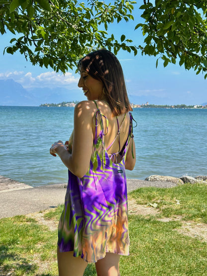 Abito corto tie dye verde e viola