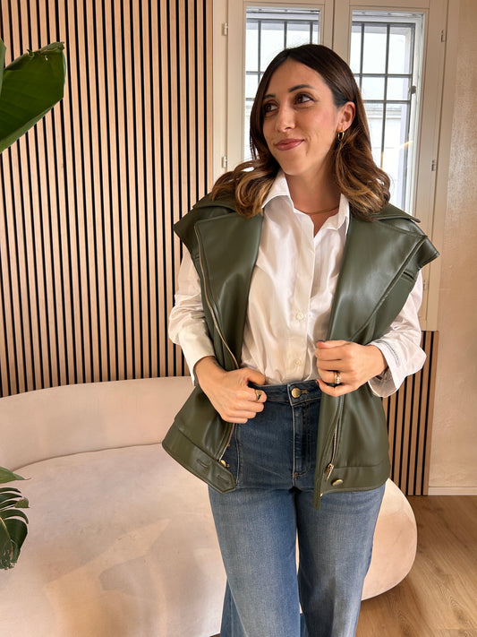 Gilet ecopelle over verde