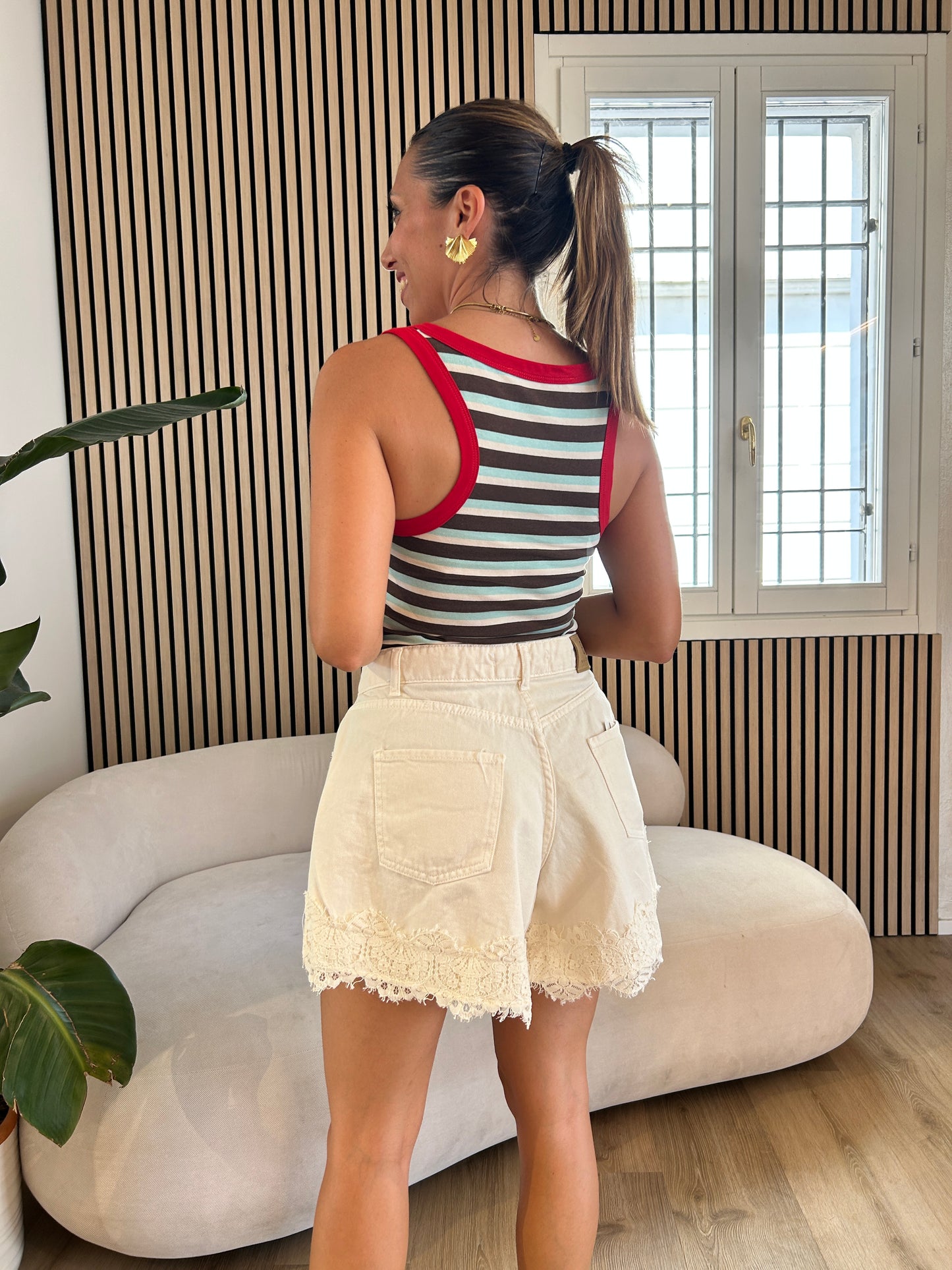 Shorts pizzo burro