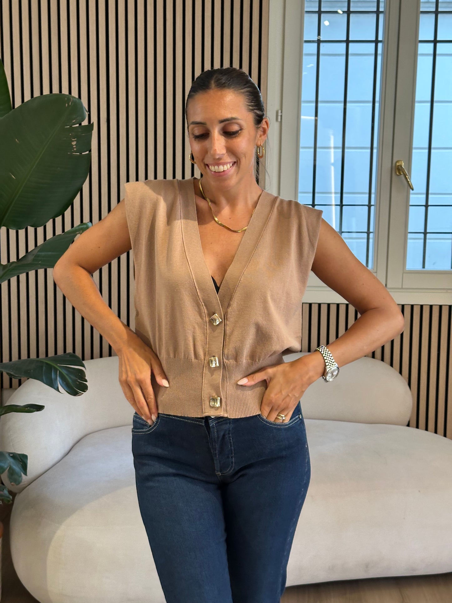 Gilet in viscosa con bottoni