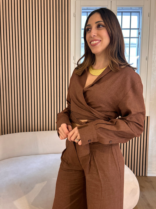 Camicia corta in lino con nodo