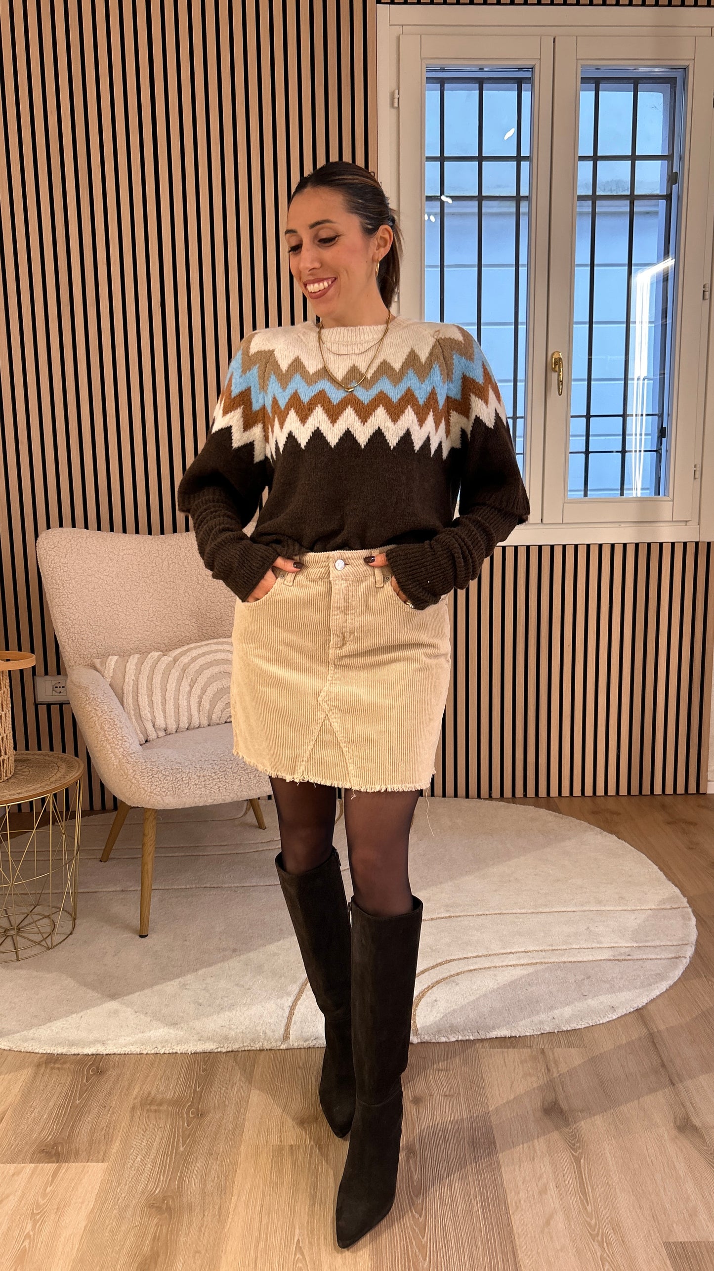 Maglia jacquard con manicotti