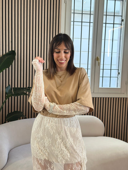 T-Shirt over con maniche in pizzo
