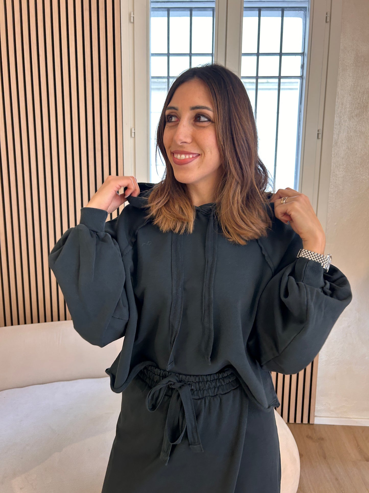 Felpa cappuccio manica baloon