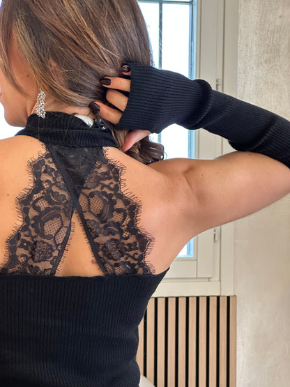 Maglia smanicata pizzo e manicotti