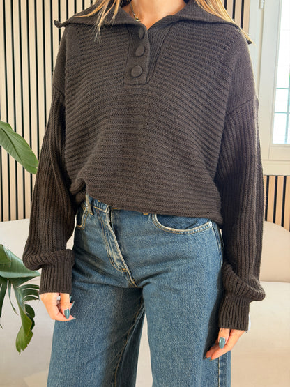 Maglia con collo alto caffè