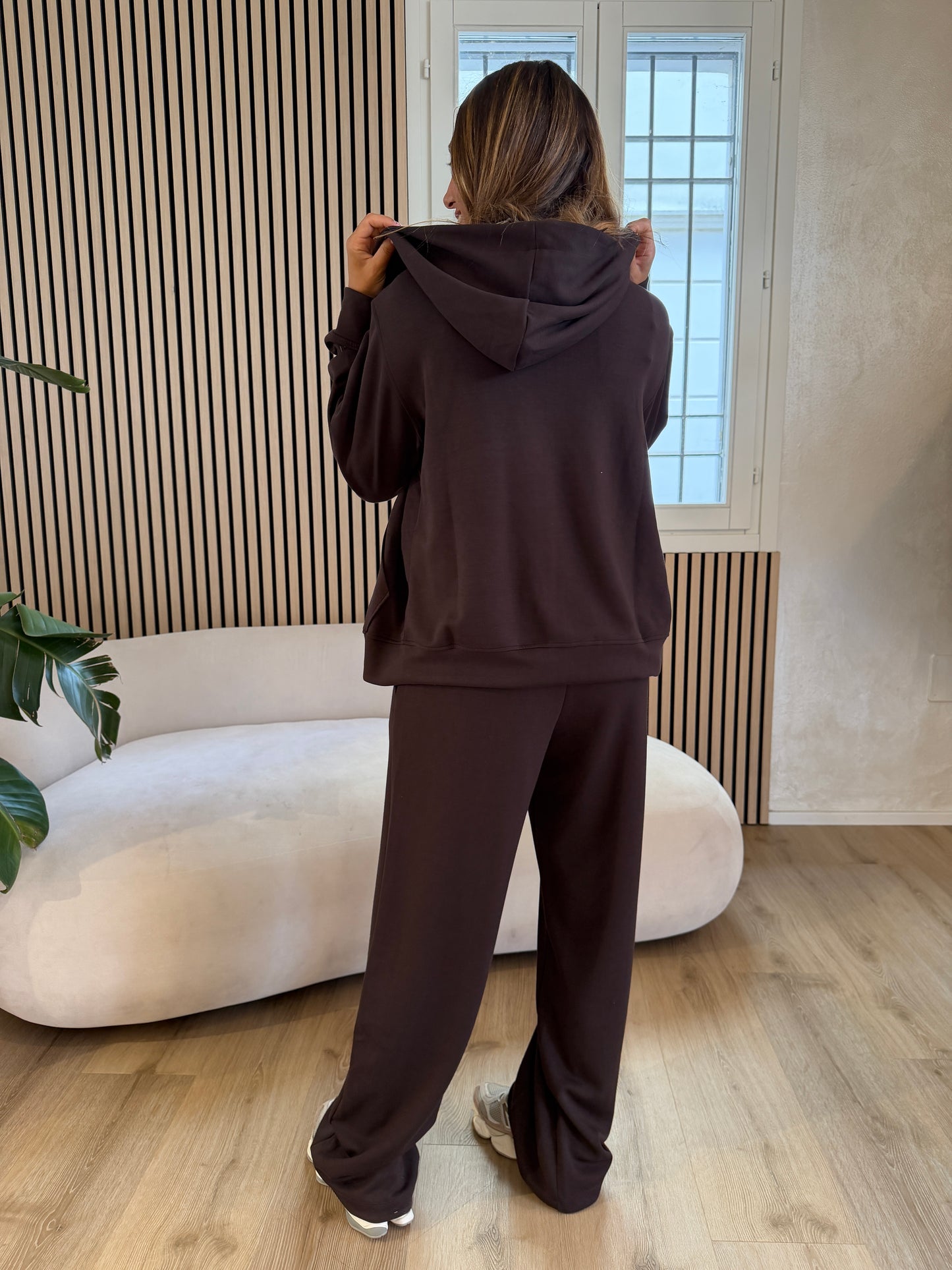 Pantalone in viscosa con nervature caffè