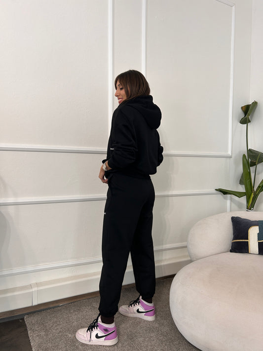 Pantalone in felpa nero con elastico