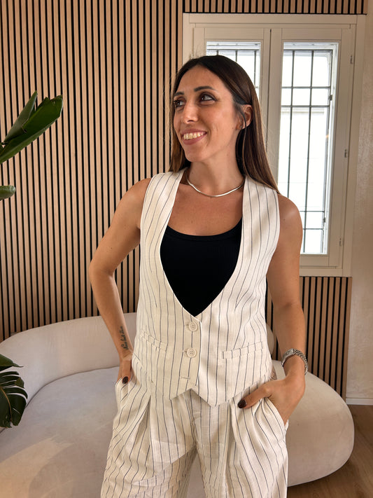 Gilet scollo ampio in lino gessato
