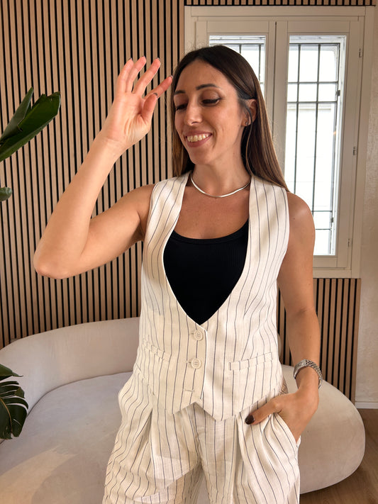 Gilet scollo ampio in lino gessato